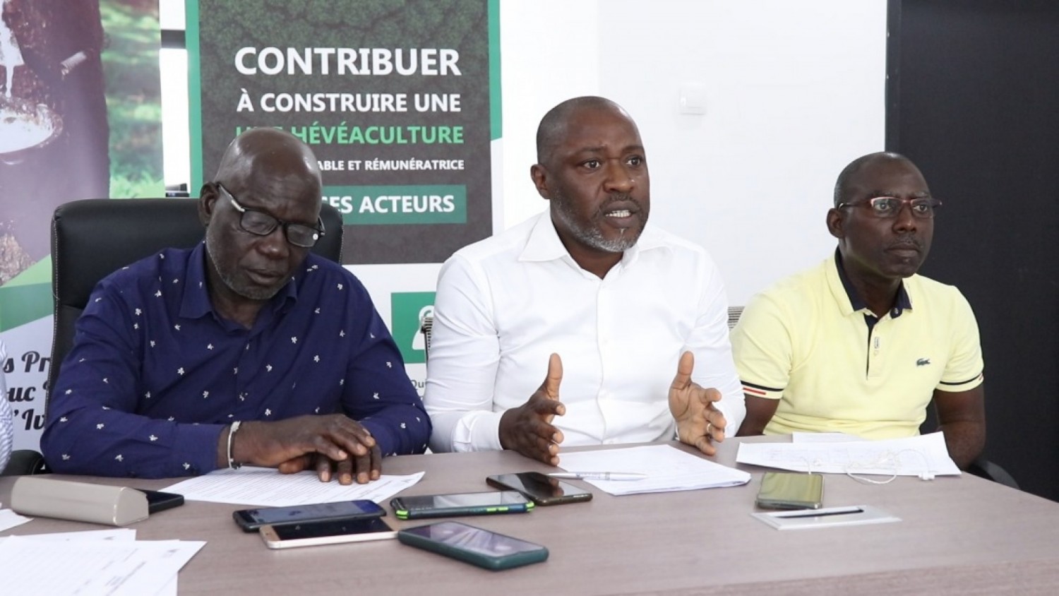Côte d'Ivoire :    Filière hévéa, l'ANAPHA-CI et l'APROCANCI annoncent des sit-in éclatés pour le respect des dispositions prise par le Chef de l'Etat