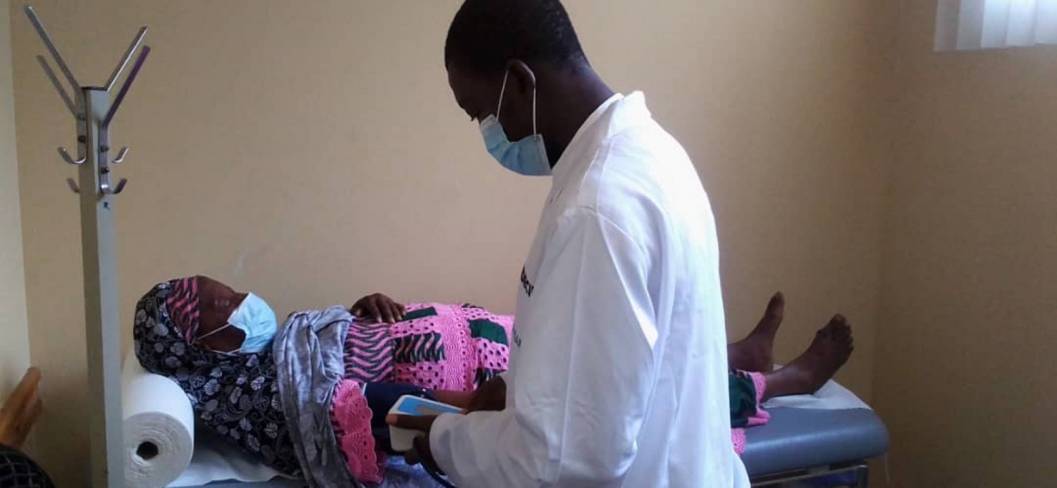 Côte d'Ivoire :    « Journée du patient » à la PISAM, des centaines de malades consultés et dépistés gratuitement de maladies chroniques, l'initiative saluée par le gouvernement