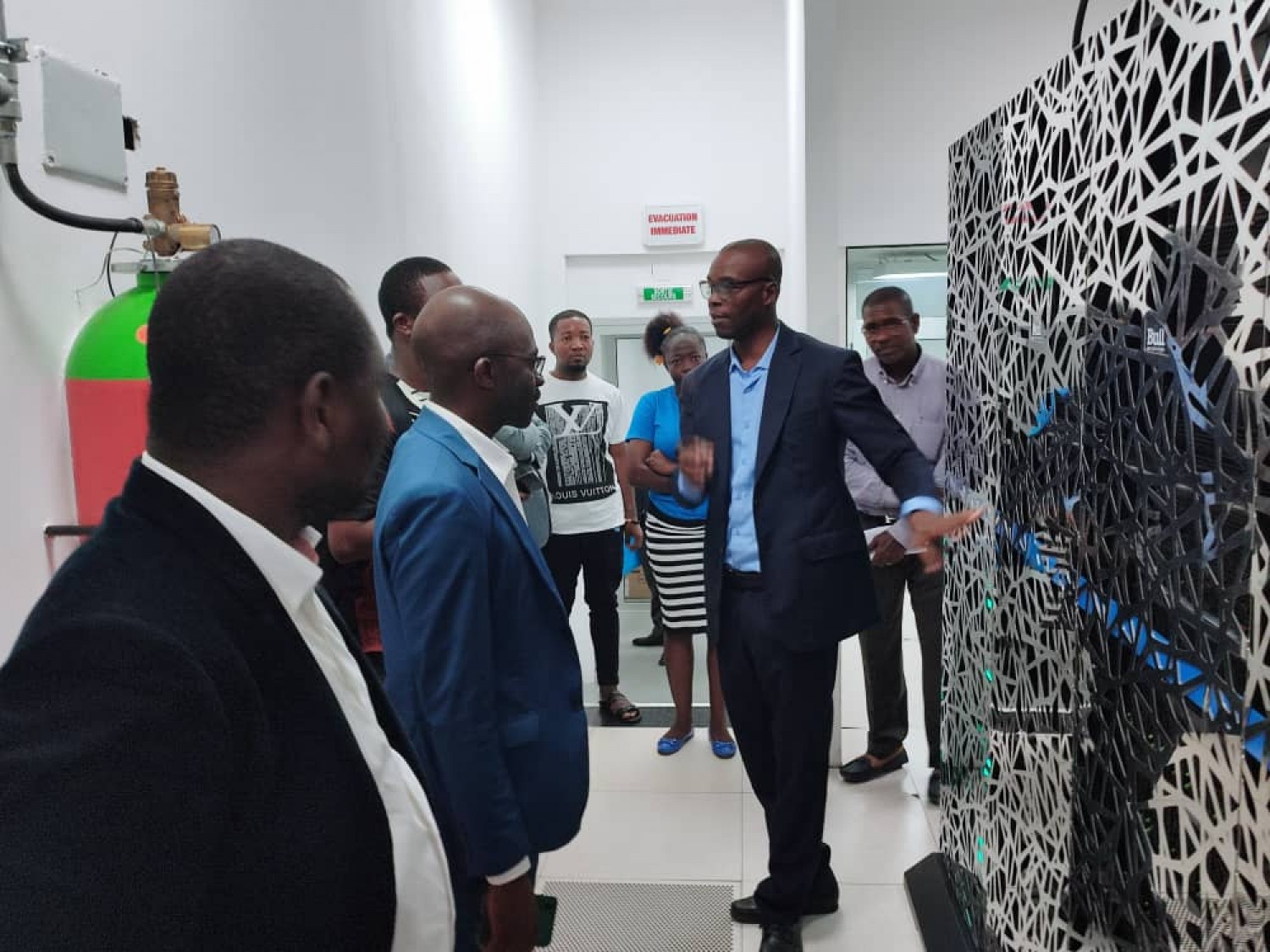 Côte d'Ivoire:    Abritant le 2ème supercalculateur d'Afrique, le Centre National de Calcul de l'Université Houphouët-Boigny s'ouvre aux responsables des PME/PMI
