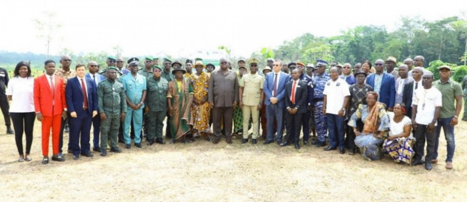 Côte d'Ivoire : Le Ministre Laurent Tchagba lance le  reboisement dans le périmètre de protection de l'exhaure de l'usine de potabilisation d'eau SIEE