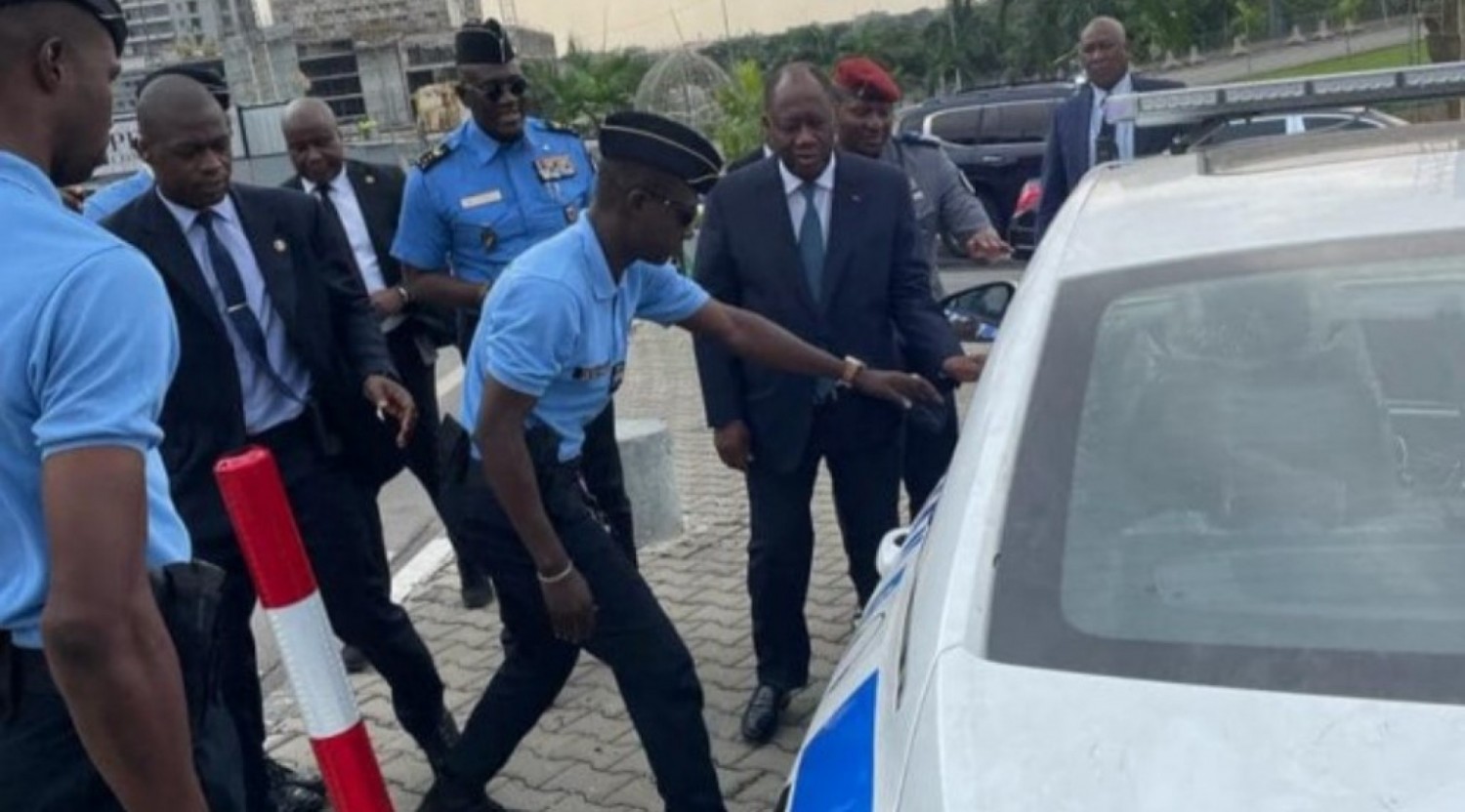 Côte d'Ivoire : Entre son   premier acte posé dans la circulation et le président  Ouattara qui félicite la DGPN pour la création de la Police Recours