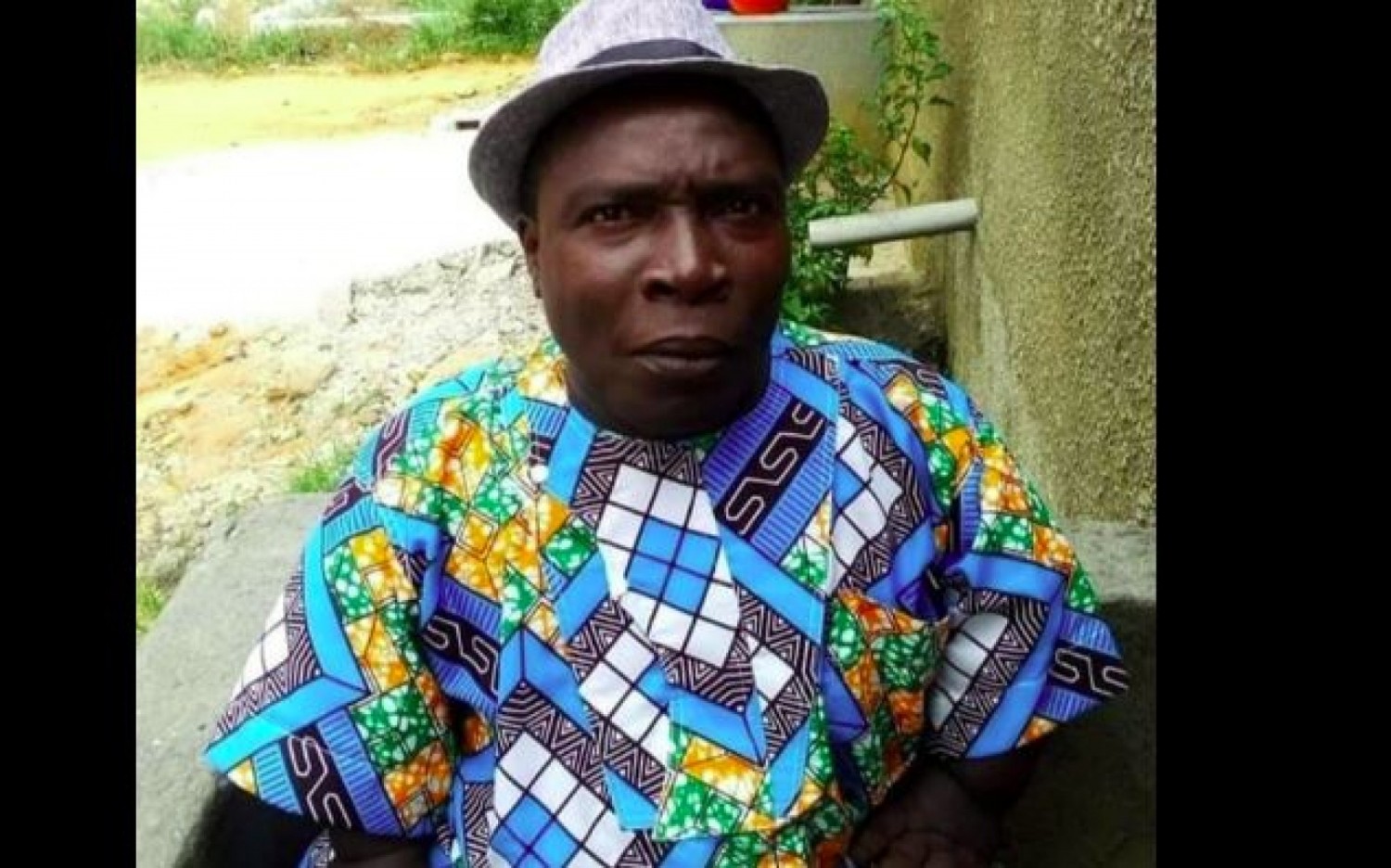 Côte d'Ivoire : Alors qu'il devait monter sur scène à Yamoussoukro, l'artiste Raoul Djomassé alias « Américain » fait un AVC et décède après son évacuation