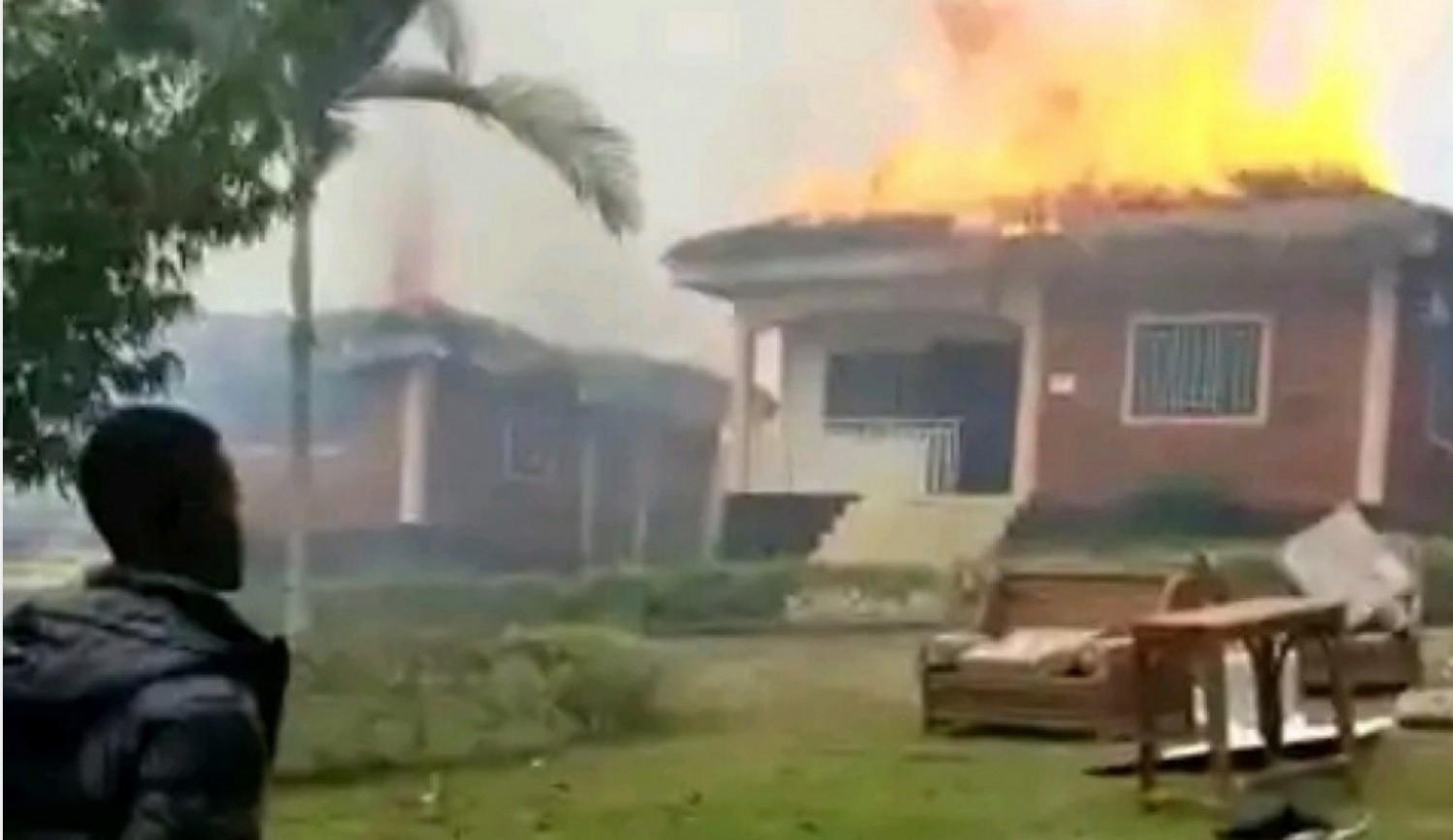 Cameroun : Un grave incendie au domicile du ministre Fame Ndongo