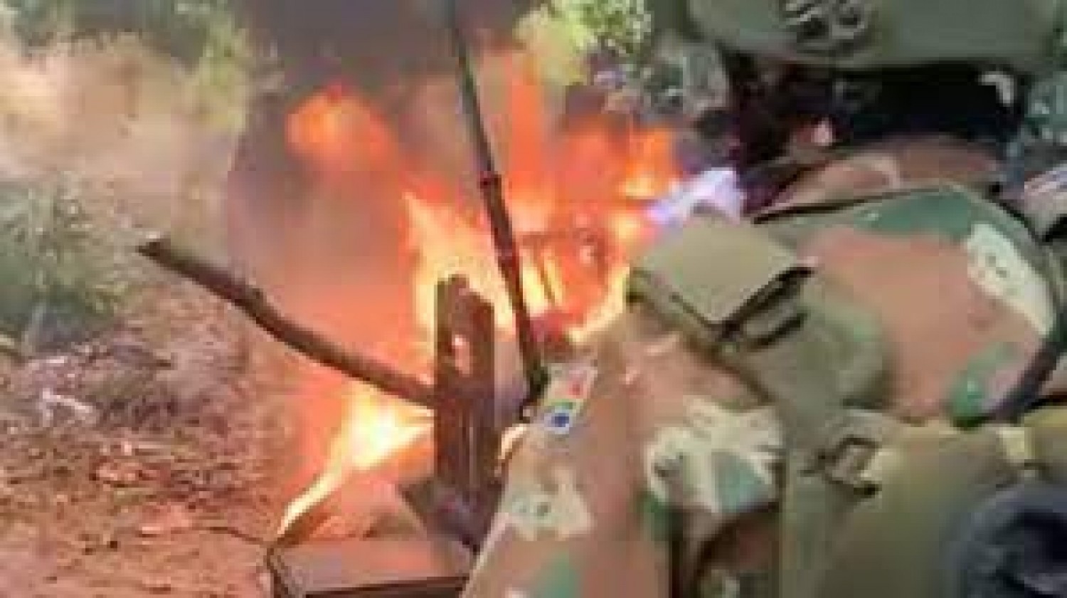 Mozambique-Afrique du Sud : Enquête après la publication d'une vidéo montrant des soldats brûler des cadavres