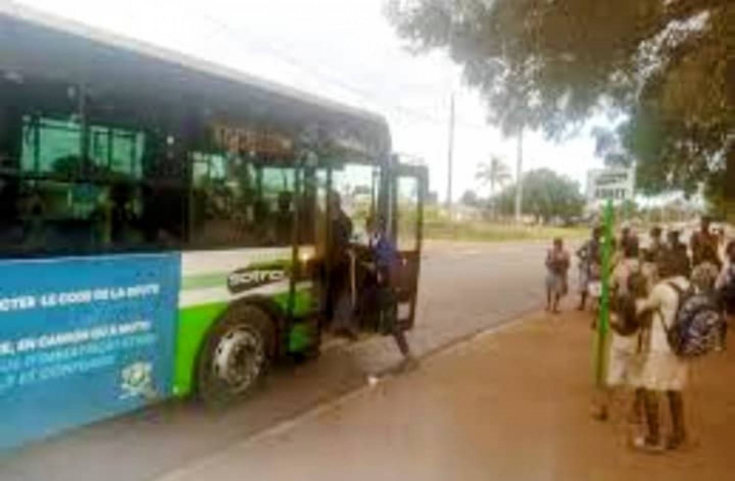 Côte d'Ivoire : SOTRA-Yamoussoukro, l'embarquement gratuit des tous petits et les risques d'une générosité oiseuse