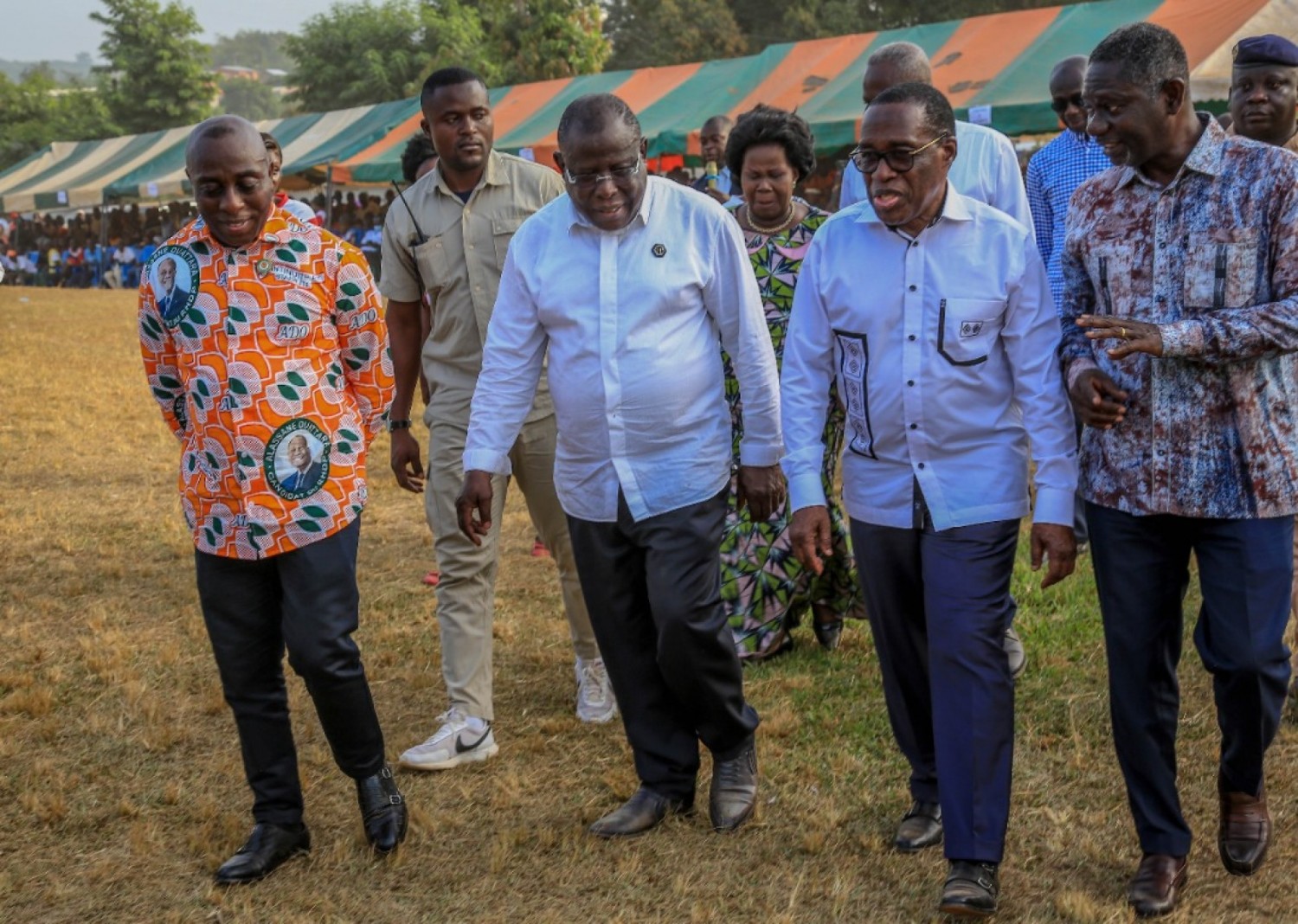 Côte d'Ivoire :  Sud-Comoé, Cissé Bacongo annonce le bitumage des axes Ayamé-Aboisso et Aboisso-Abengourou et appelle les populations à soutenir Aka Aouėlé et Kacou Brou lors des élections locales