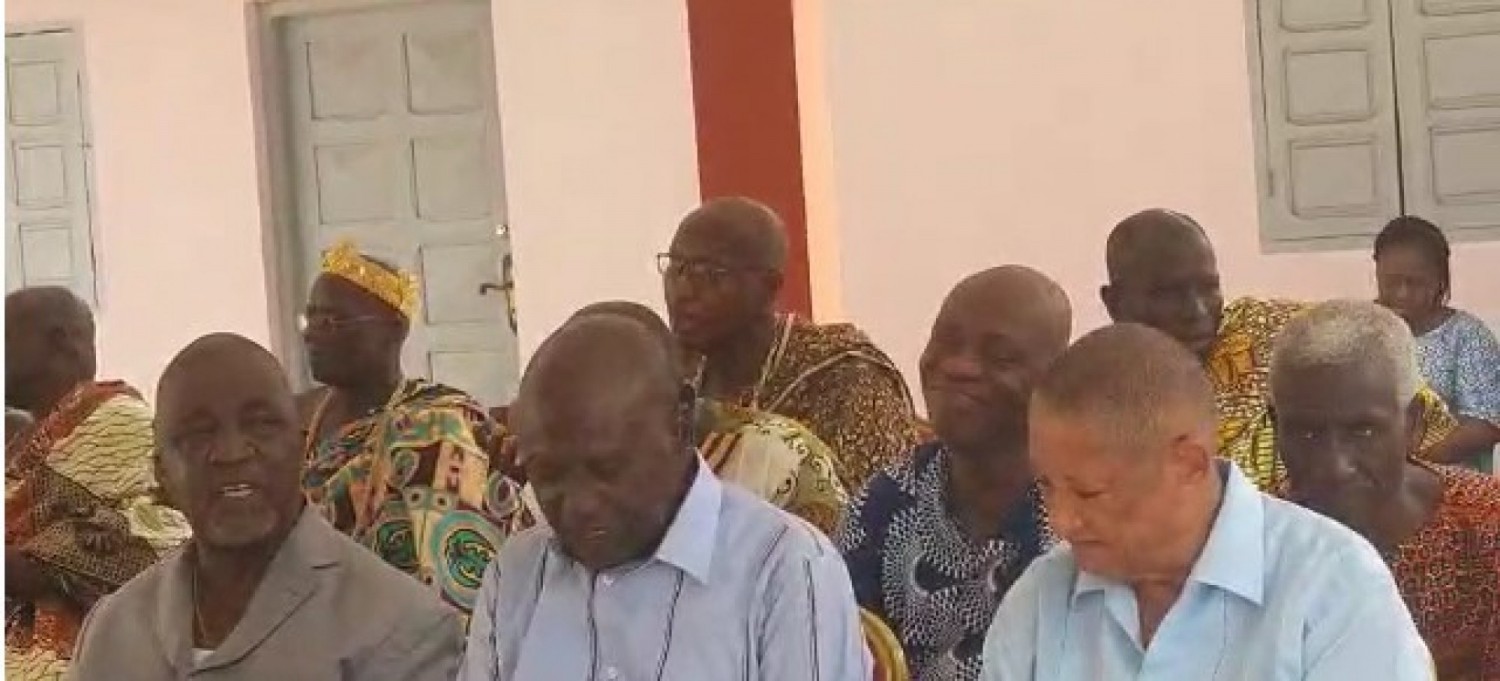 Côte d'Ivoire : Désignation du candidat aux Municipales à Assinie-Mafia, ce que le  Conseiller d'Aka Aouélé a réellement dit devant le Roi et les chefs