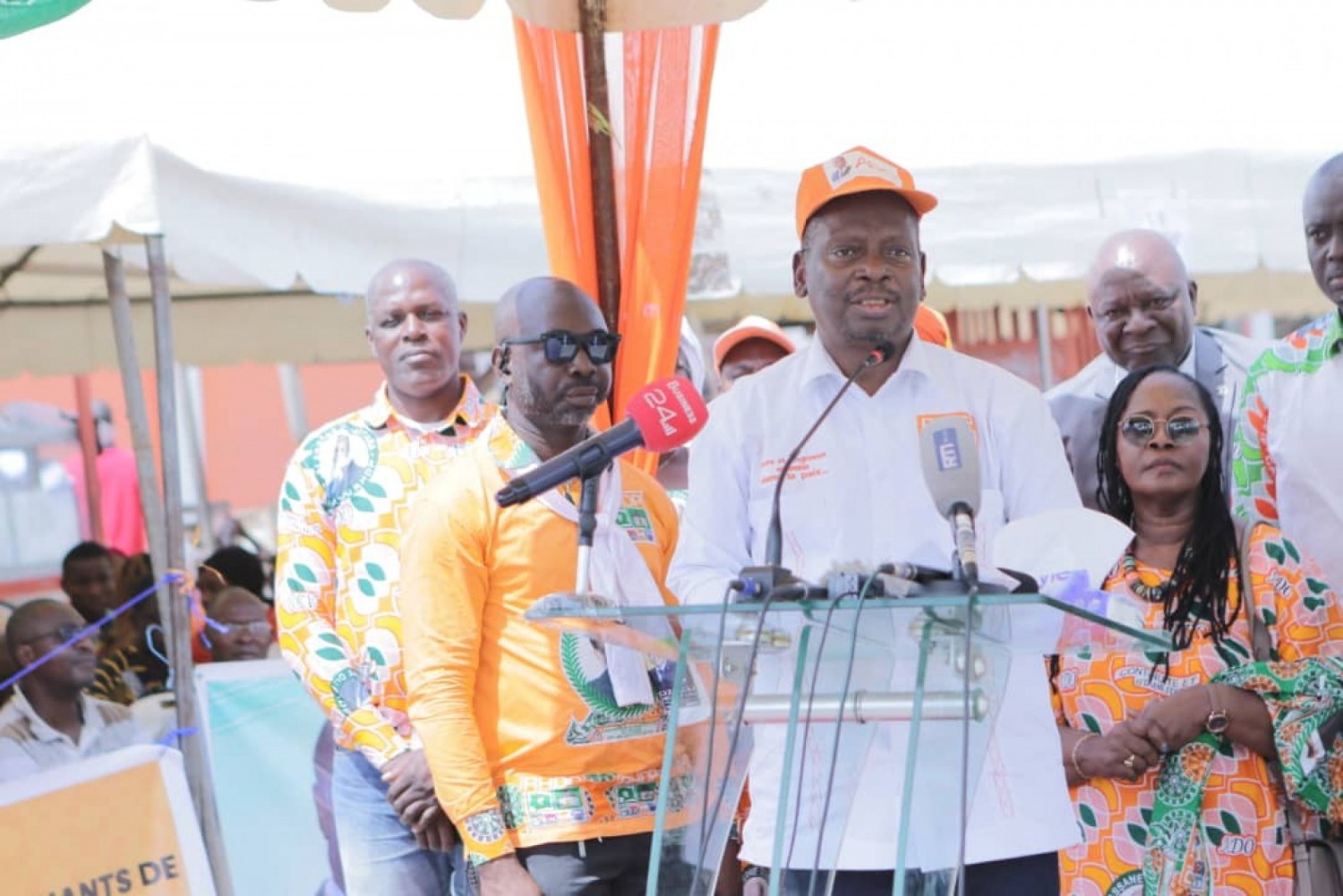 Côte d'Ivoire : Bouaké, face à Kandia et Bacongo, les enseignants RHDP invitent le président Ouattara à être candidat en 2025