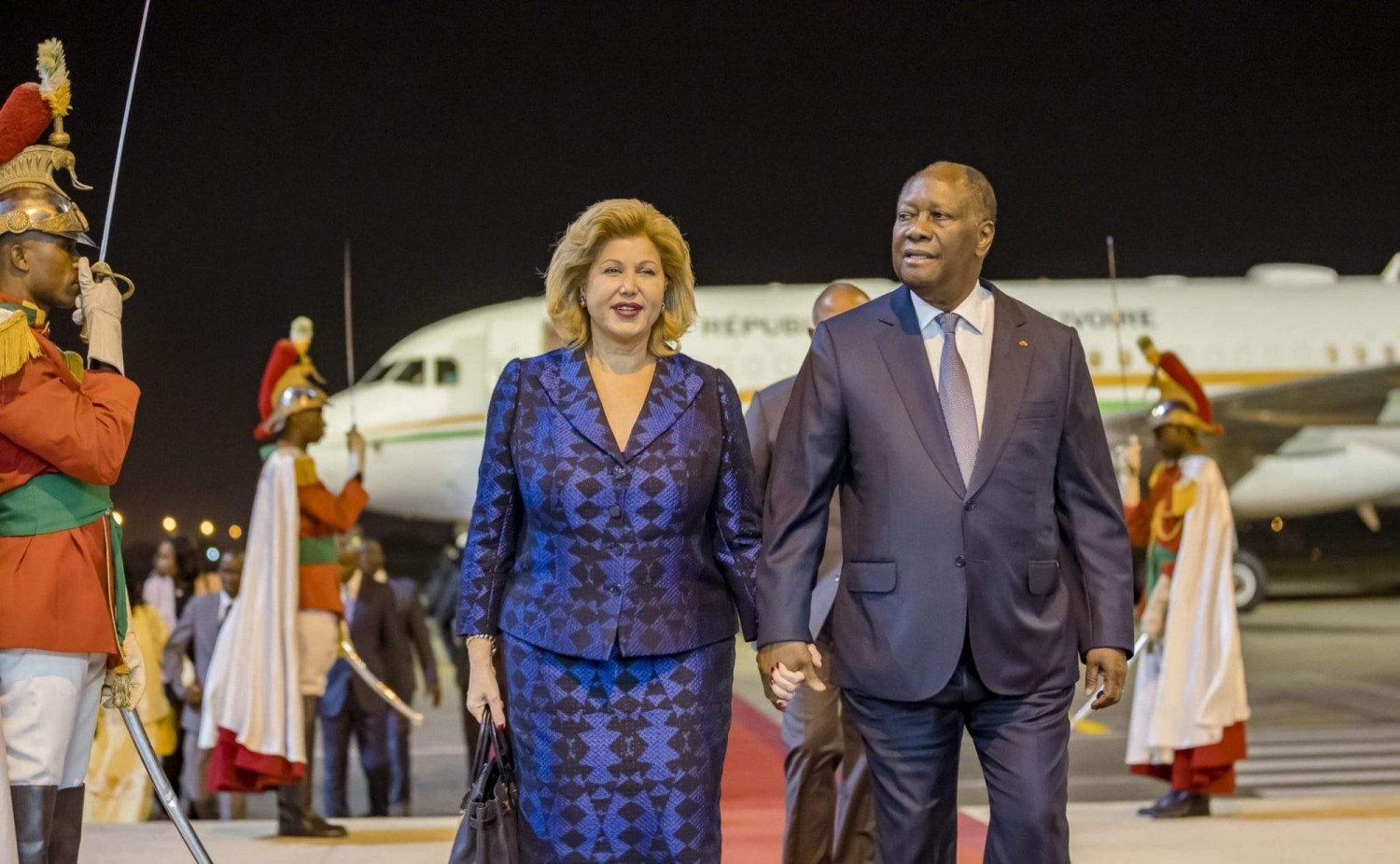 Côte d'Ivoire : Après son séjour déjeuner Macron à Paris, Ouattara et son épouse regagnent Abidjan