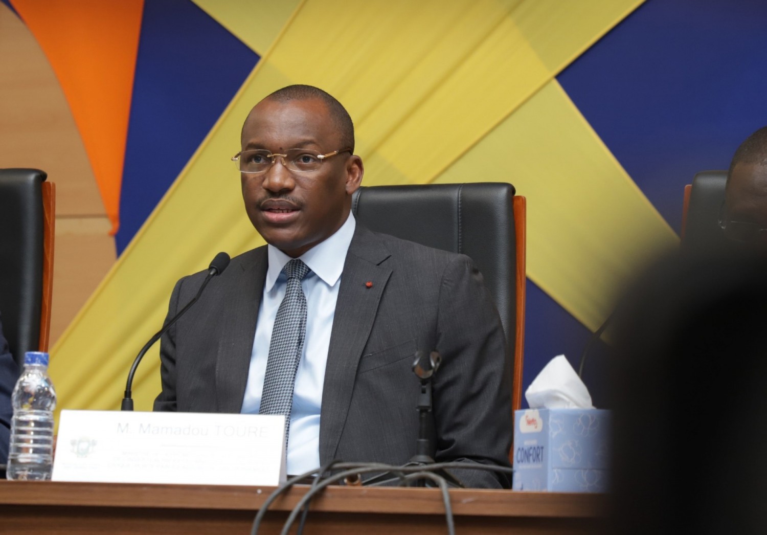 Côte d'Ivoire :    Le ministre Mamadou Touré et certains de ses collègues rencontrent la jeunesse des partis politiques