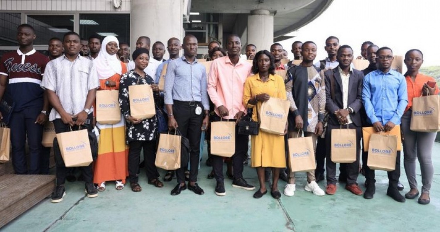 Côte d'Ivoire : 30 jeunes diplômés intègrent le programme « école du transit » pour l'insertion professionnelle
