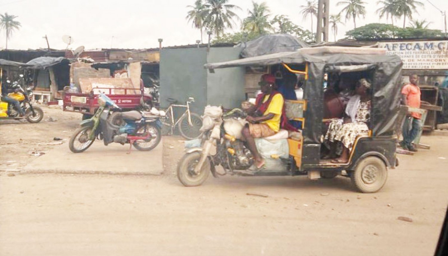 Côte d'Ivoire : Les tuk tuk remplacent progressivement les taxis à Marcory