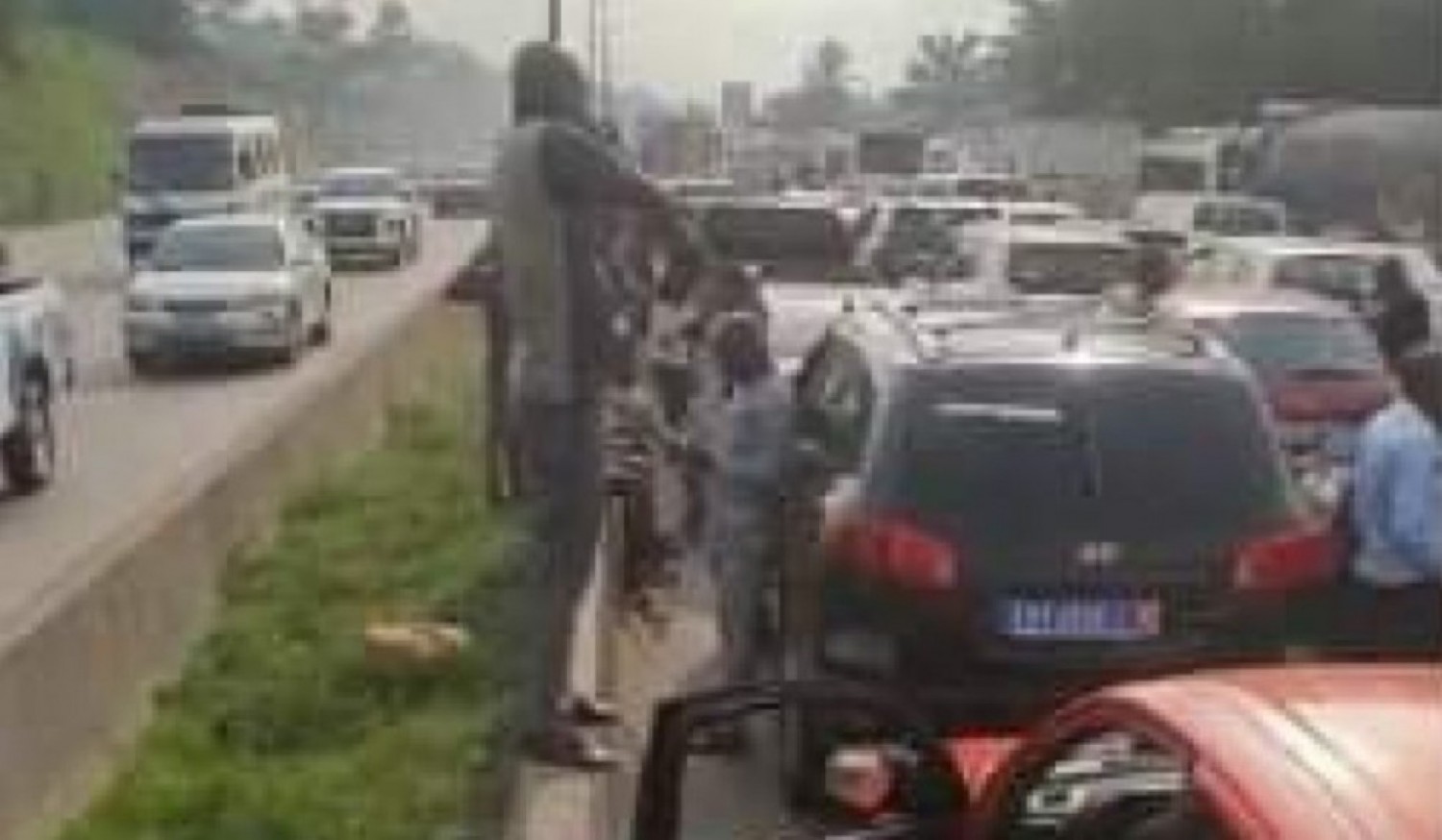 Côte d'Ivoire : Pourquoi l'enlèvement des véhicules accidentés sur  la voie publique ne se fait pas avec célérité ? Les Autorités interpellées