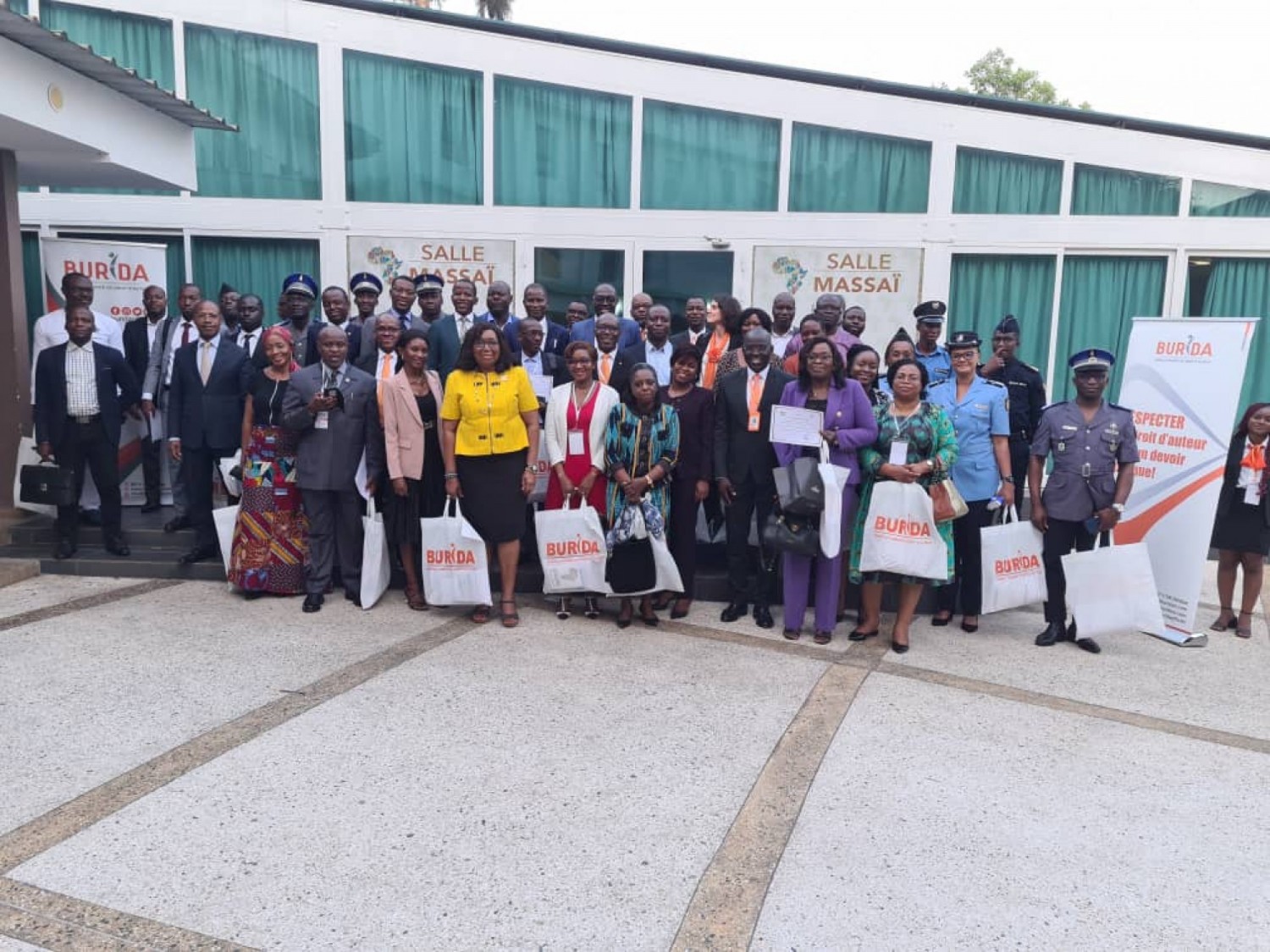Côte d'Ivoire : Magistrats, Avocats, Commissaires de justice, Douaniers et FDS formés sur les droits de propriété littéraires, artistiques et la gestion collective