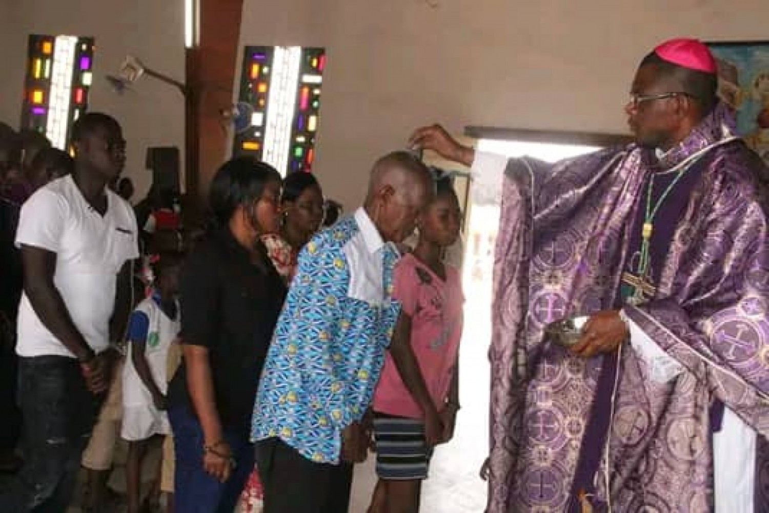 Côte d'Ivoire :  Religion, les chrétiens catholiques entament 40 jours de jeûne, de prière et d'aumônes par l'imposition des cendres