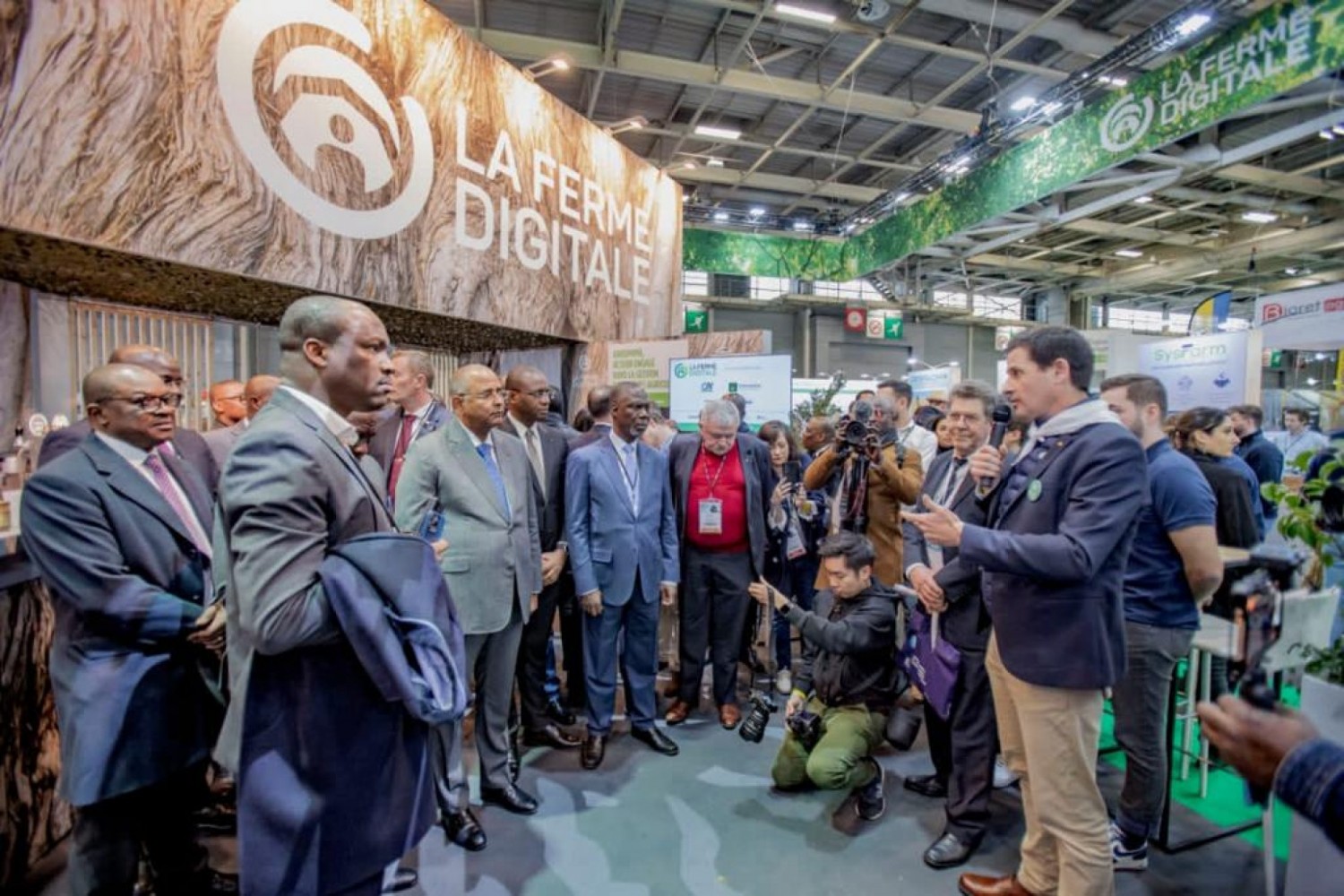Côte d'Ivoire :  Modernisation, Patrick Achi s'imprègne des innovations du Salon international de l'agriculture de Paris