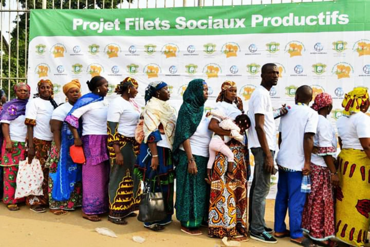 Côte d'Ivoire : Filets sociaux productifs, 175 000 bénéficiaires comme des allocations trimestrielles budgétaires au titre de l'année 2022
