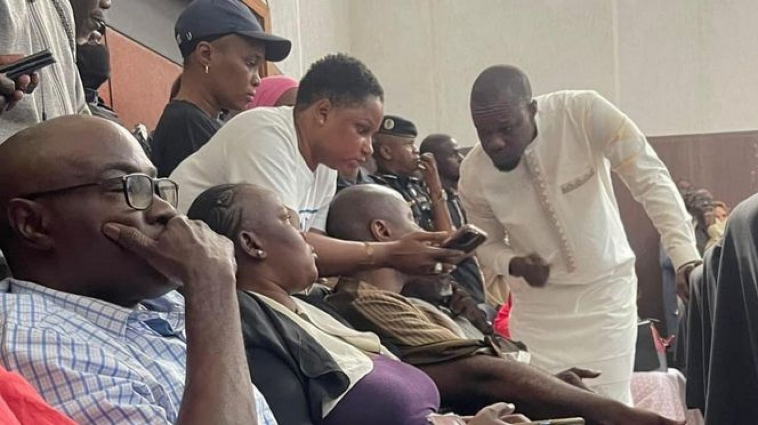 Sénégal : Affaire Sonko, bagarre au tribunal suite au renvoi du procès au 30 mars