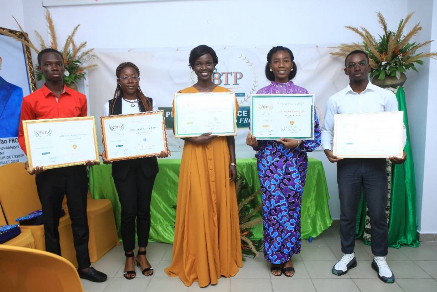 Côte d'Ivoire : 2e édition de l'excellence à l'ESBTP, voici les 05 étudiants de l'année académique 2021-2022, distingués