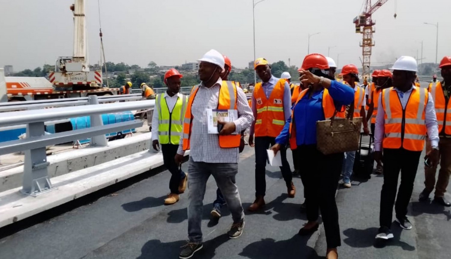 Côte d'Ivoire :  4e pont, pour un coût de 105 milliards, fin des travaux prévue le 31 juillet 2023, le PTUA invite les populations à la patience