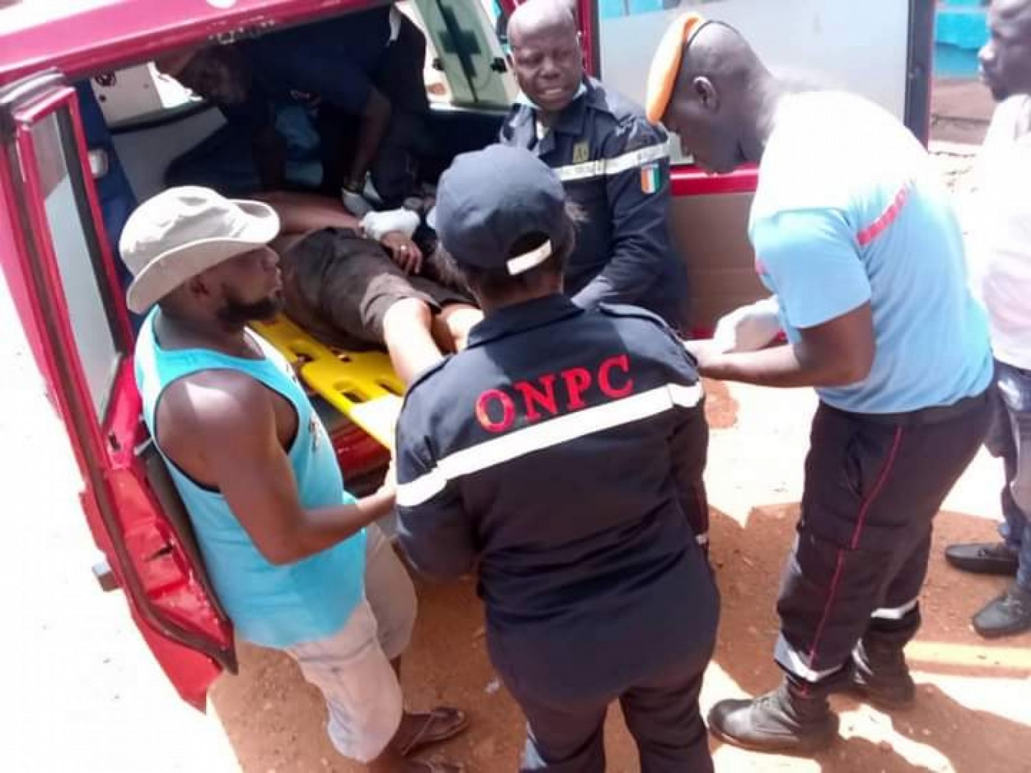 Côte d'Ivoire : Bongouanou, à des funérailles un gendarme tire et abat accidentellement un cultivateur et échappe à un lynchage