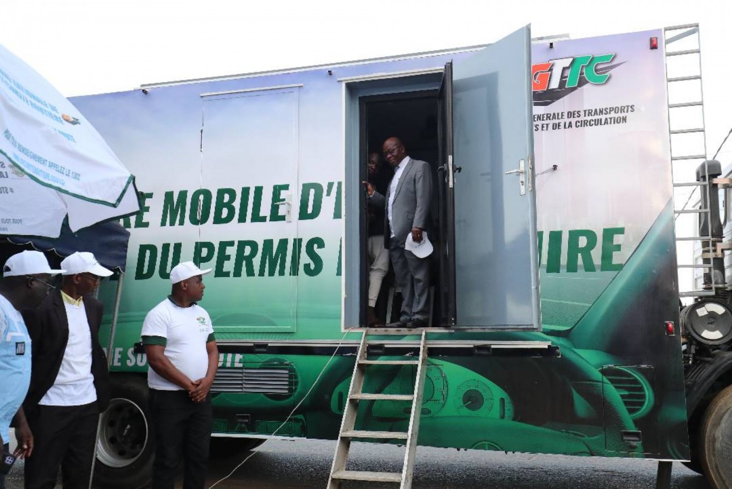 Côte d'Ivoire : 3ème semaine nationale de la sécurité routière,  le DG des transports terrestres explique les réformes à Abobo