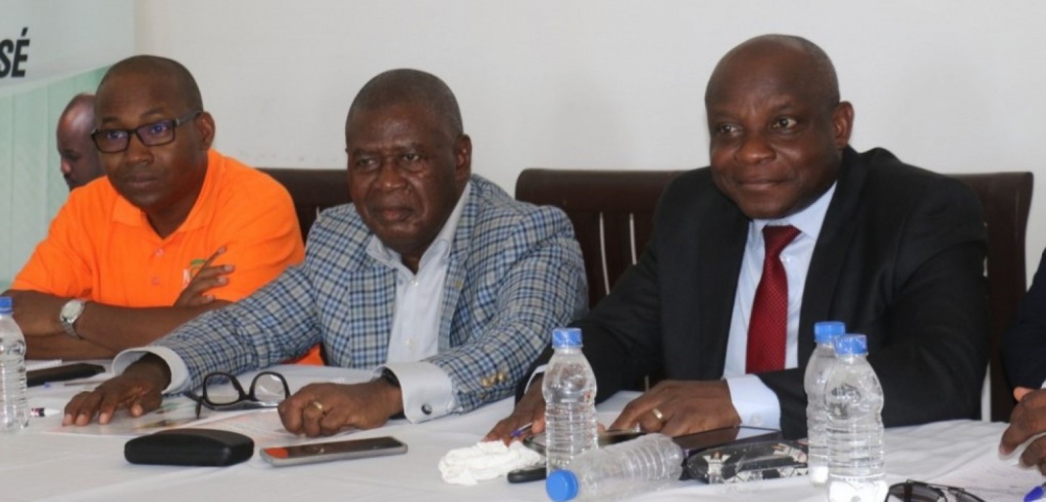 Côte d'Ivoire : Amélioration du cadre de vie, lors d'un panel sur le respect des règles de construction, des émissaires de Bruno Koné sensibilisent les populations de Songon