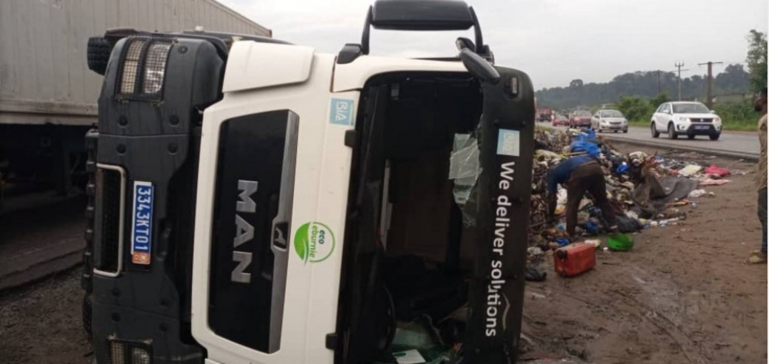 Côte d'Ivoire : Autoroute du Nord, un camion poubelle percute un autre stationné sur l'accotement, rétrécissement  de la chaussée