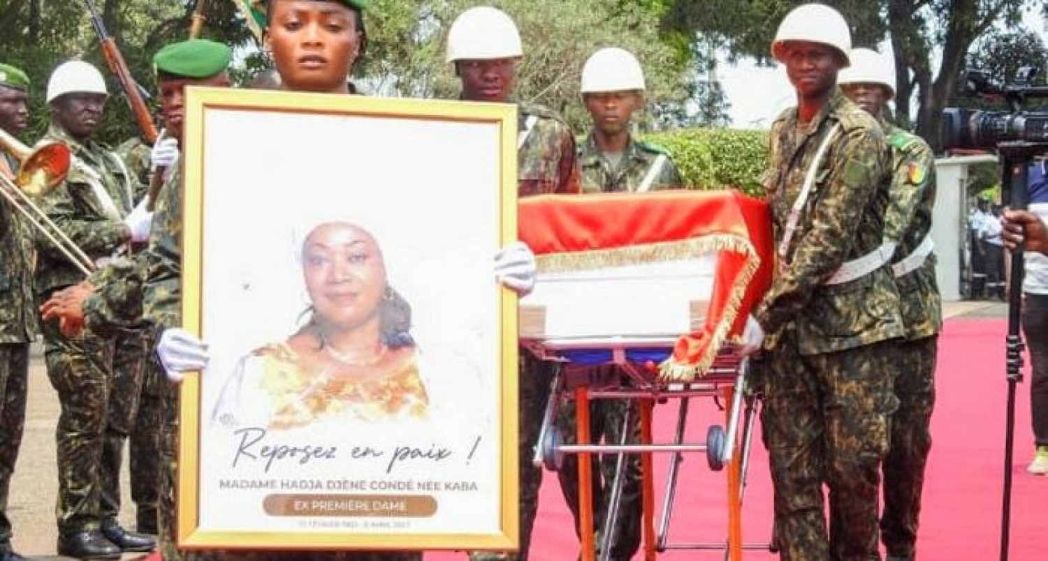 Guinée : Le RPG et la famille d'Alpha Condé boudent les obsèques de l'ex-première dame Djènè Kaba