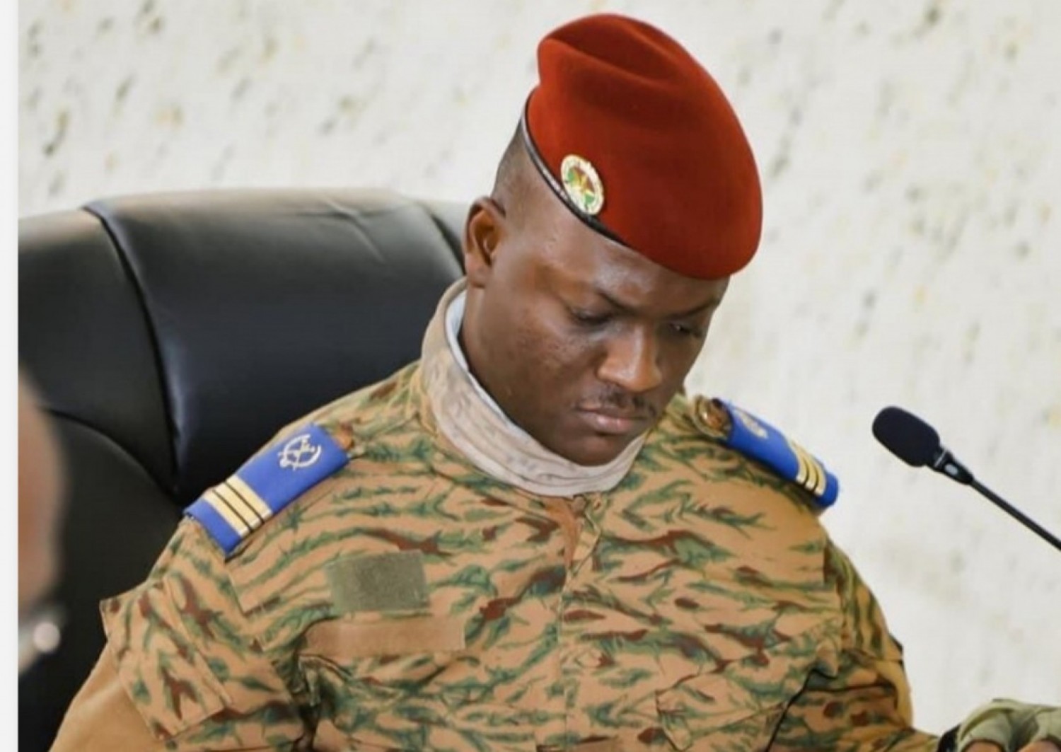 Burkina : Le président Traoré signe un décret de mobilisation des jeunes de 18 ans et plus