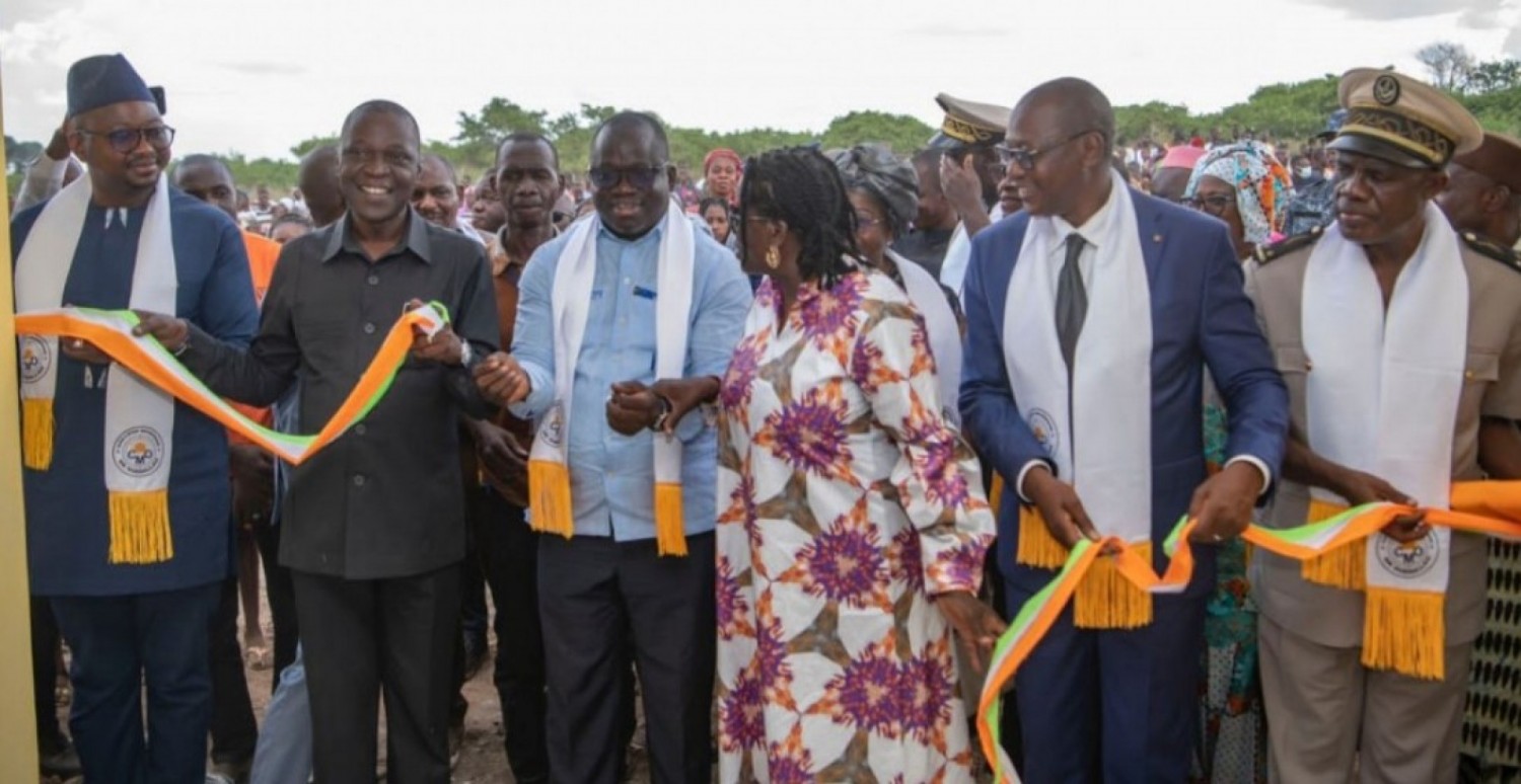 Côte d'Ivoire : Mankono, le premier collège de proximité de Ouedallah inauguré par Amadou Koné