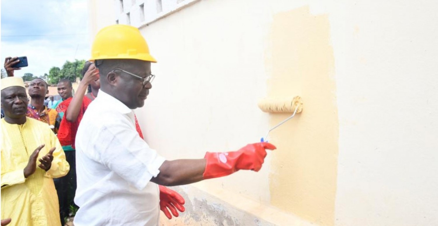 Côte d'Ivoire : Dimba lance les travaux de construction du collège moderne de N'douci, du Centre de Santé de Kanganianzé et d'Abevé, et du foyer polyvalent de Batera