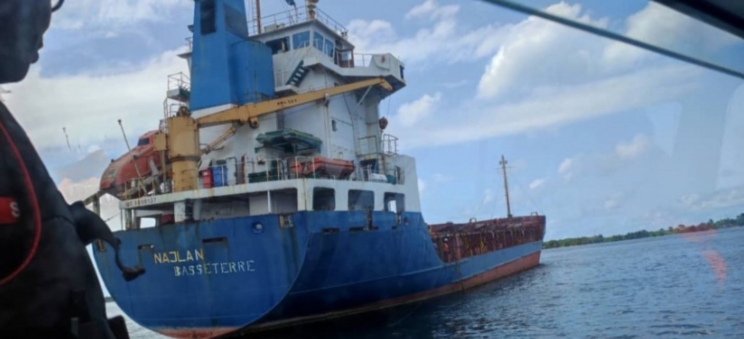 Côte d'Ivoire : Vente aux enchères d'un bateau confisqué  par jugement du Pôle Pénal Economique et Financier, le coût estimé à 286 millions FCFA