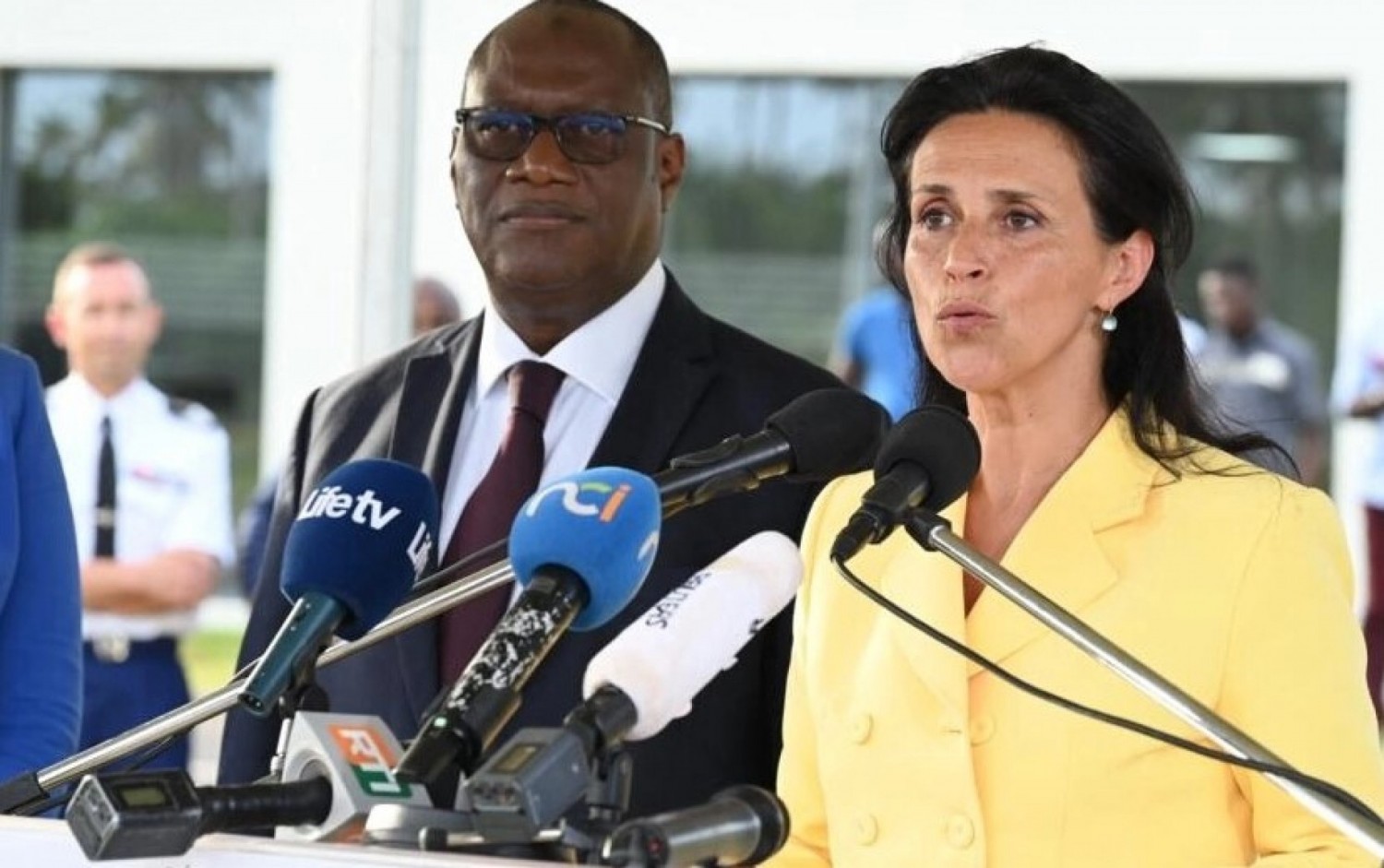 Côte d'Ivoire : Diminution de l'effectif de l'armée française, Chrysoula Zacharopoulou : «  Certes, nous serons un peu moins visibles, mais nous restons pleinement engagés »
