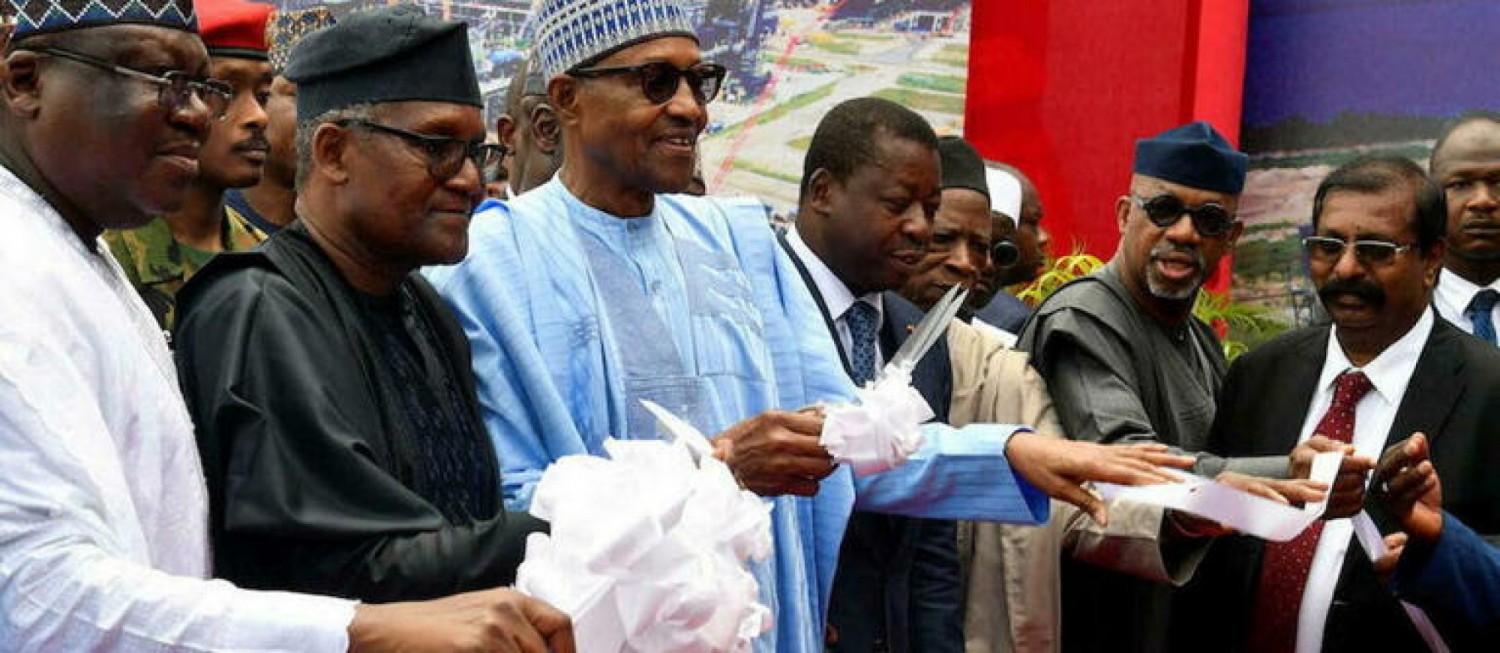 Nigeria : Avant son départ, Buhari inaugure en grande pompe la méga-raffinerie Dangote