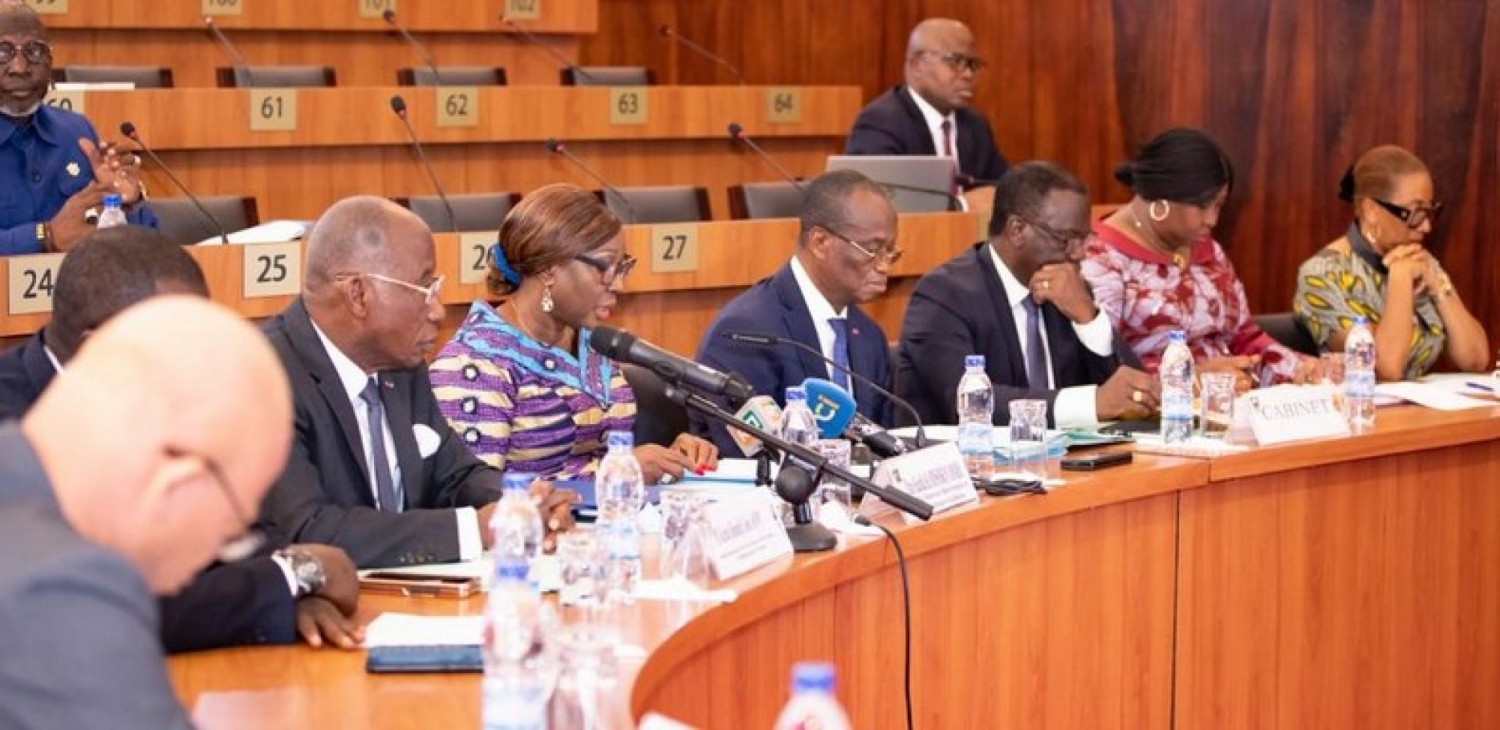 Côte d'Ivoire : Assemblée nationale, adoption à l'unanimité du projet de loi portant statut du corps diplomatique, Kandia annonce une amélioration des conditions de travail des diplomates