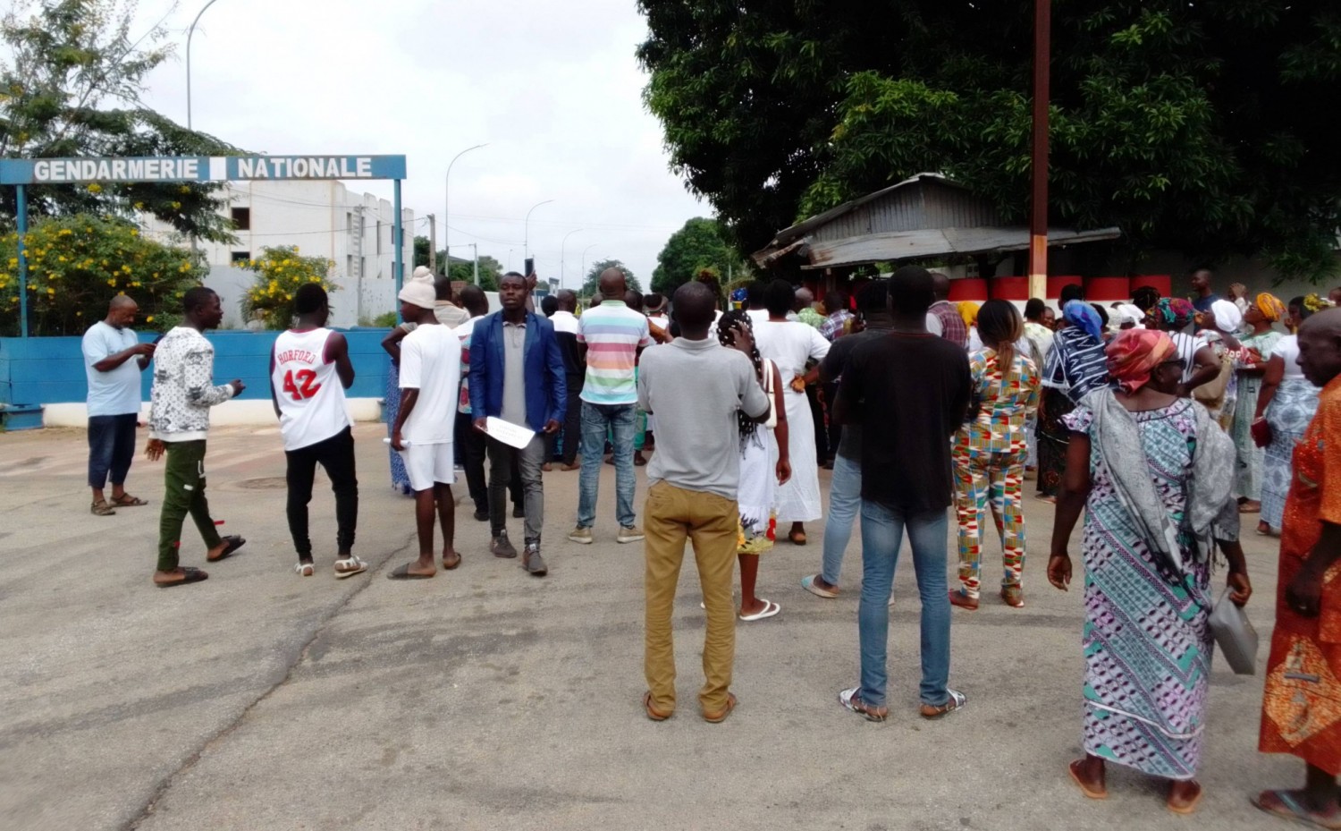 Côte d'Ivoire : Bouaké, la gendarmerie prise d'assaut par des habitants qui accusent le maire Djibo de « vouloir exproprier leur terre »