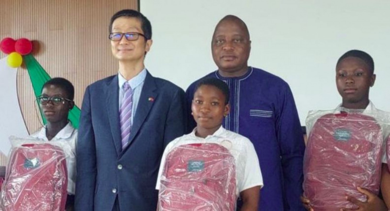 Côte d'Ivoire : Des lycées de Bassam et Anyama célèbrent les 40 ans de coopération sino-ivoirienne