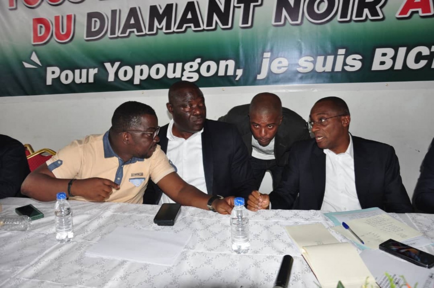 Côte d'Ivoire : Municipales 2023, Claude Sahi DC de Bictogo à Yopougon aux sentinelles « n'écoutez pas les propagandistes, ne nous laissons pas distraire par les faiseurs de bruits »