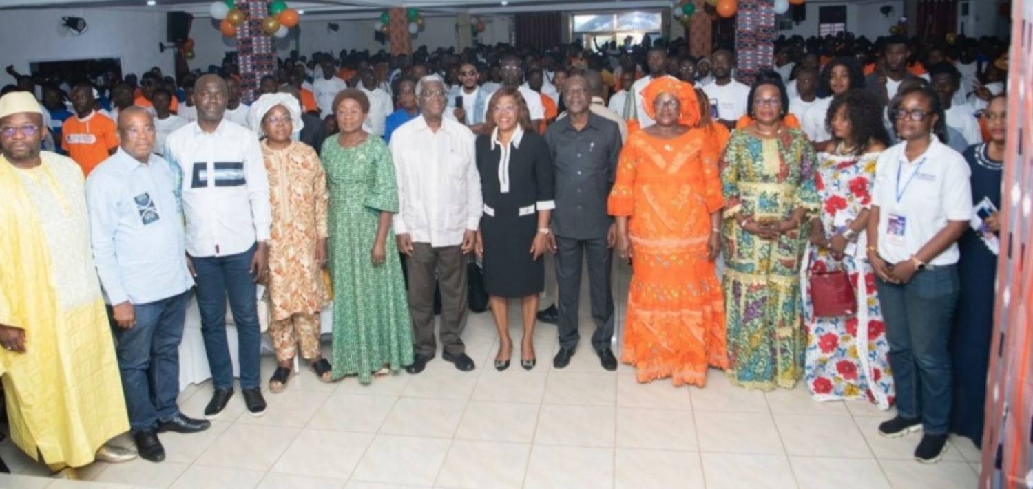 Côte d'Ivoire : À Bouaké face à la jeunesse, Euphrasie Yao lance la phase 3 du COCOFCI en présence d'élus et cadres du Gbêkê