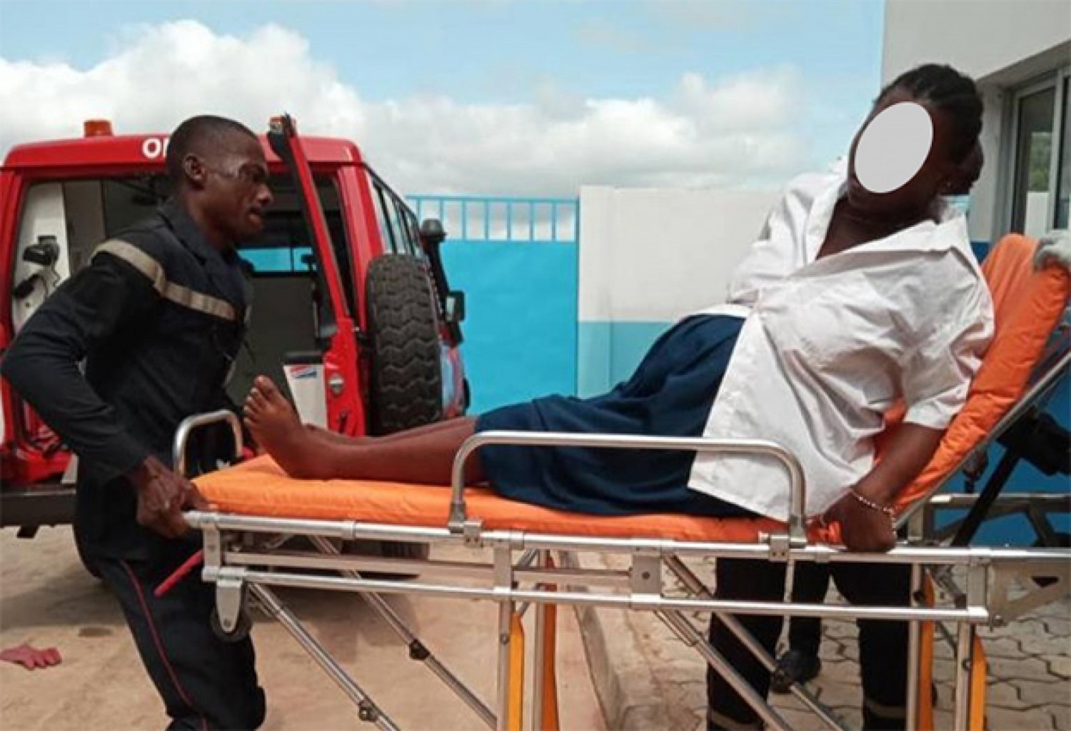 Côte d'Ivoire : Bouna, en pleine composition du BAC, une élève de 20 ans, enceinte et à terme, prise de contraction, évacuée dans un centre de santé