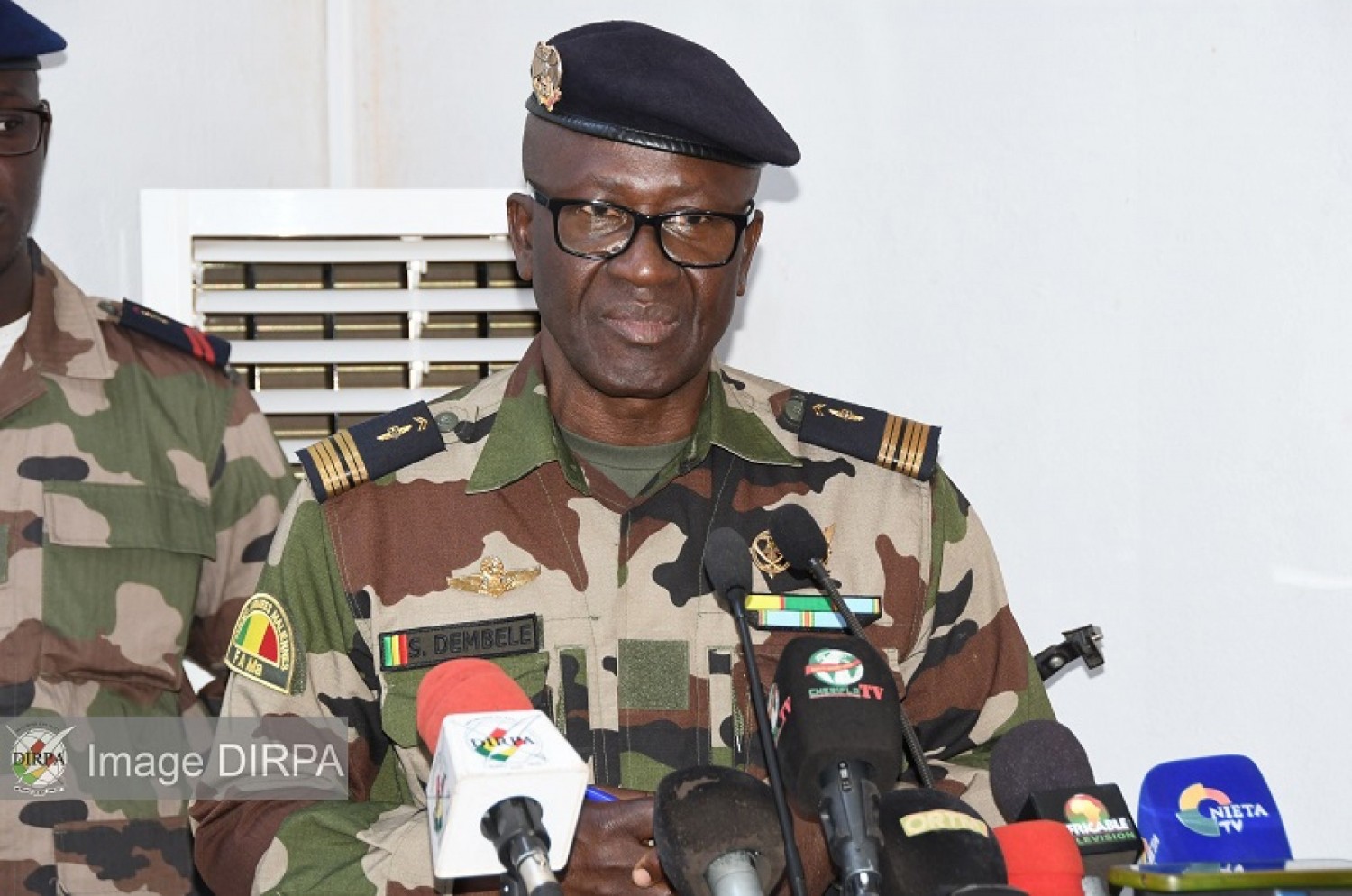 Mali : L'armée dément la libération de chefs jihadistes contre des otages maliens