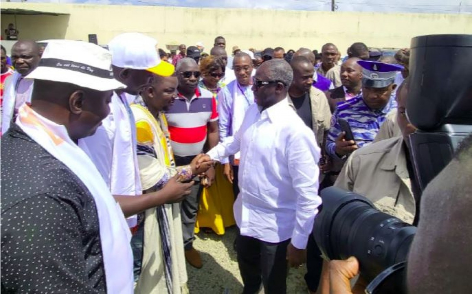 Côte d'Ivoire : Municipales à Yopougon, Bictogo communie avec ses « sentinelles », ce qu'il confie aux pasteurs de l'Église de Dion Robert