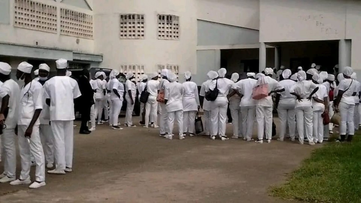 Côte d'Ivoire : INFAS, des candidats admis aux concours directs  épinglés pour fraudes sur leurs diplômes ?