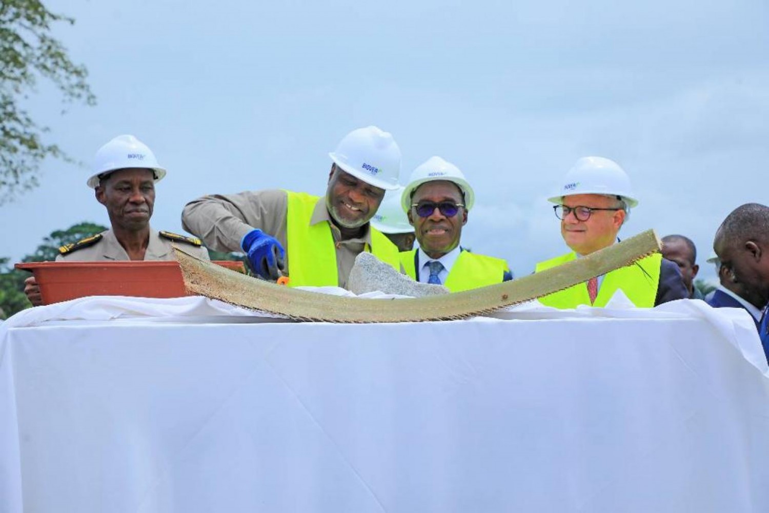 Côte d'Ivoire :   Production d'énergie électrique, Sangafowa-Coulibaly lance les travaux de construction de la centrale biomasse de Ayébo d'une puissance de 46 MW
