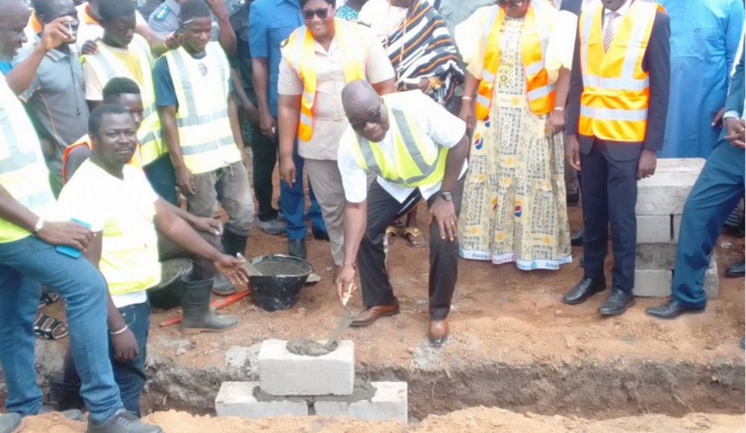 Côte d'Ivoire : Gbêkê, grâce à son carnet d'adresses, Assahoré lance la construction d'un centre de santé à Golikro