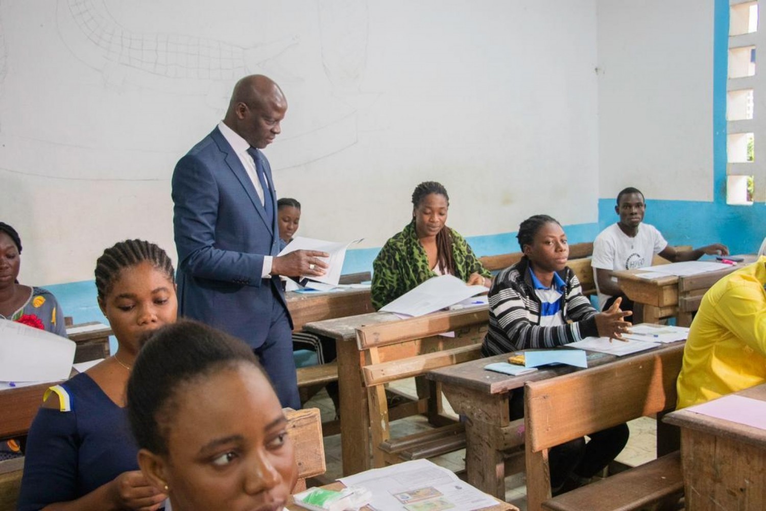 Côte d'Ivoire :   Diawara lance les épreuves écrites du BTS 2023 et annonce que 1113 candidats ont été recalés pour fraude sur le diplôme de BAC