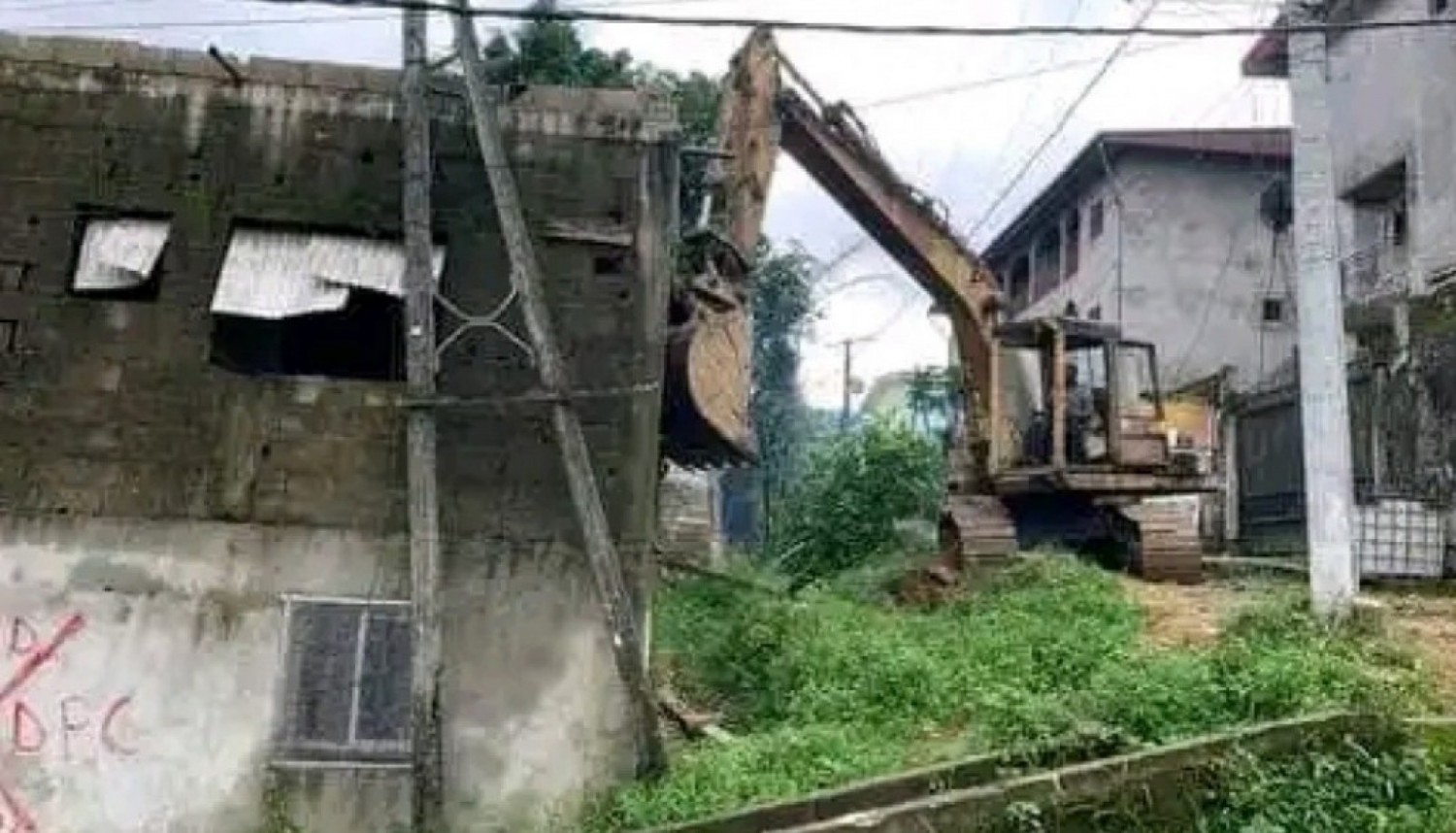 Cameroun : Les autorités lancent une vaste opération de démolition d'immeubles à risques