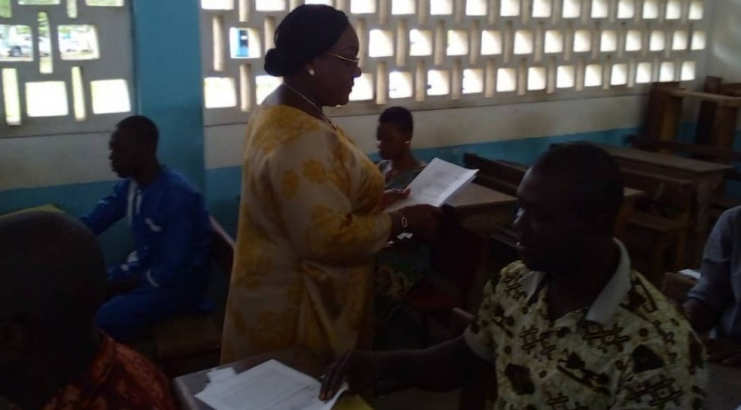 Côte d'Ivoire : Lancement des concours administratifs,  Anne Ouloto aux  détenteurs de faux diplômes : « Soyez sûr que nous avons  un mode de fonctionnement pour  les intercepter »