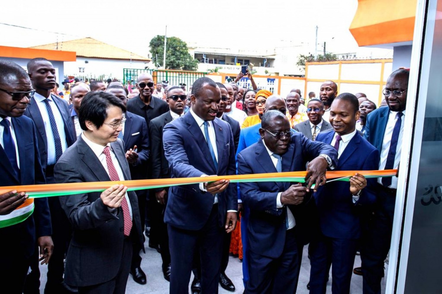 Côte d'Ivoire :   Emplois jeunes, l'agence régionale de Koumassi inaugurée, déjà 3241 personnes financées à hauteur de plus d'un milliard